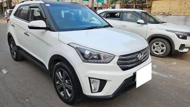 https://images10.gaadi.com/usedcar_image/4595367/original/processed_bb7eb2818d38136f6b016dd20ebe3aa4.jpg?imwidth=6400