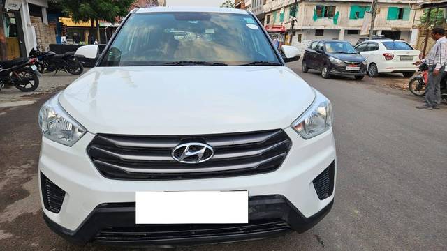 https://images10.gaadi.com/usedcar_image/4595369/original/processed_d5747a119bc903148ad9efc610f1c4a8.jpg?imwidth=6402