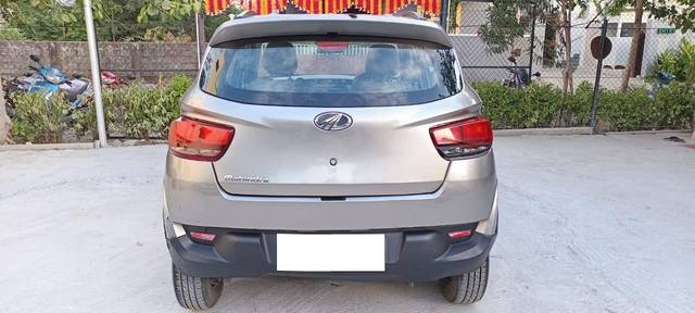 https://images10.gaadi.com/usedcar_image/4595430/original/processed_79185a50b4fe232138209faa7ca8bc08.jpg?imwidth=6401