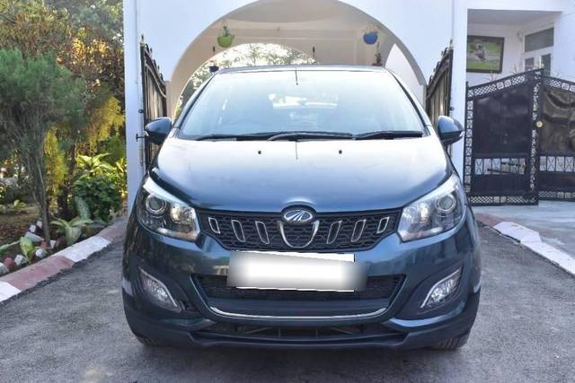 https://images10.gaadi.com/usedcar_image/4595433/original/processed_processed_1913755e-48d9-4677-88a8-eb0e38d7312d.jpg?imwidth=6402