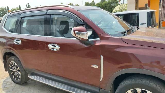 https://images10.gaadi.com/usedcar_image/4595441/original/processed_dae1038d-4f92-4678-be71-8b3fb9166421.jpeg?imwidth=6401