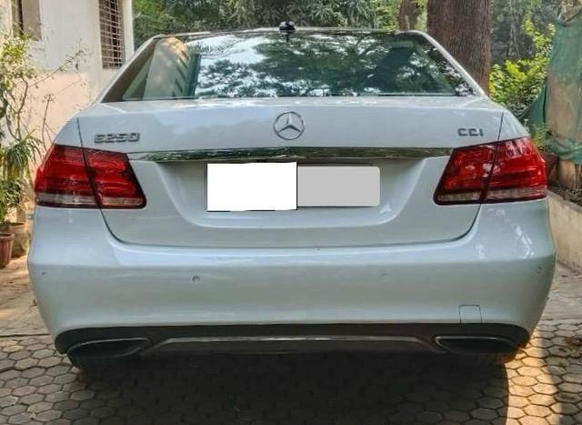 https://images10.gaadi.com/usedcar_image/4595445/original/processed_5c338f7a-bd98-49a3-9c64-5f89583b68fc.jpg?imwidth=6400