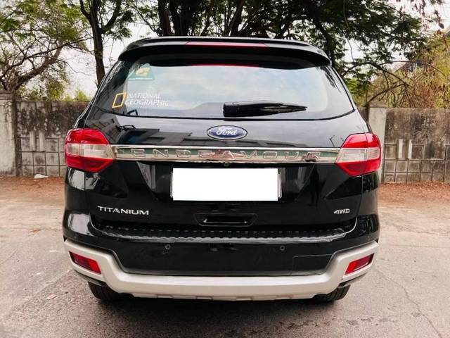 https://images10.gaadi.com/usedcar_image/4595451/original/processed_4cdc7e6396deff936858c2451c5da3b3.jpg?imwidth=6402