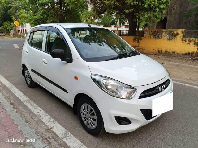 https://images10.gaadi.com/usedcar_image/4595461/original/processed_49b421aa292324baa9c7f580160752ad.jpg?imwidth=6400