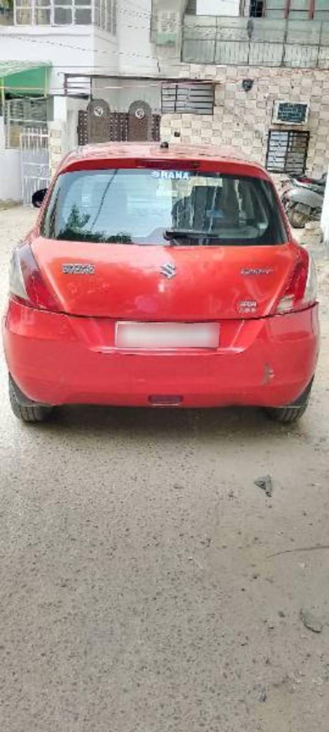 https://images10.gaadi.com/usedcar_image/4595464/original/processed_14d08d7d-cd1e-43b6-b8ee-da219240d651.jpg?imwidth=6402