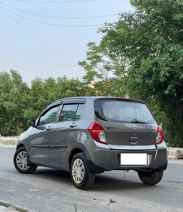 https://images10.gaadi.com/usedcar_image/4595482/original/processed_8be53206845830d86655791cd4233980.jpg?imwidth=6402