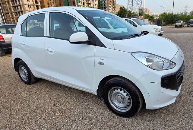 https://images10.gaadi.com/usedcar_image/4595483/original/processed_88dd98f364d905a4249f98befaf5cc4f.jpg?imwidth=6400