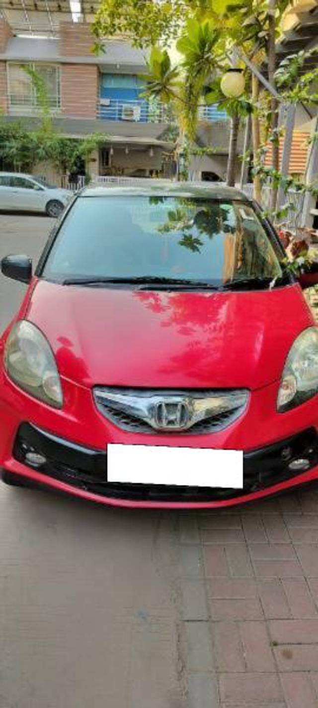 https://images10.gaadi.com/usedcar_image/4595498/original/processed_9f39d229-c0b2-4c57-a85a-938b6069764d.jpg?imwidth=6400