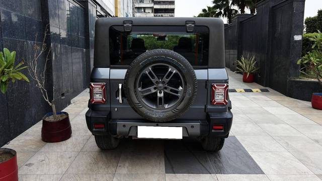 https://images10.gaadi.com/usedcar_image/4595500/original/processed_5cb149e96e81ace467decbf3156331ca.jpg?imwidth=6402