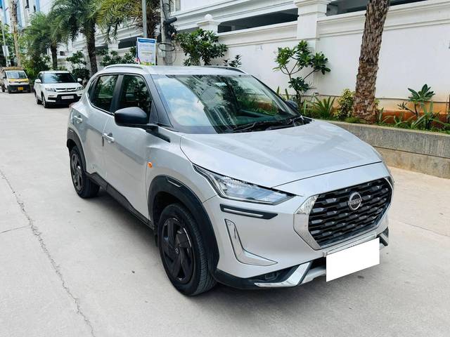 https://images10.gaadi.com/usedcar_image/4595583/original/processed_da5e8240dc580e7e3abdd290b5f54cfd.jpg?imwidth=6400
