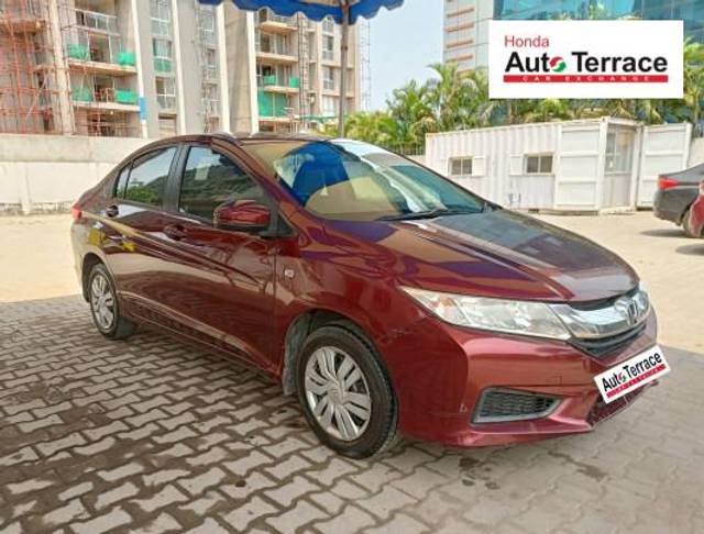 https://images10.gaadi.com/usedcar_image/4595684/original/3250eec8bbe3c54c985616857b0d485f.jpeg?imwidth=6400