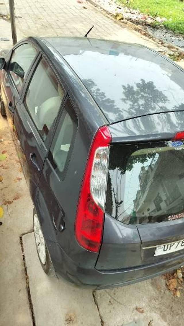 https://images10.gaadi.com/usedcar_image/4595725/original/processed_03e490db-fc9c-4019-b30b-6d3b0b99ecdc.jpg?imwidth=6400