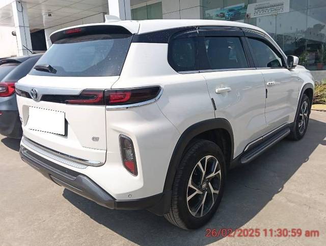 https://images10.gaadi.com/usedcar_image/4595765/original/processed_5761170d-3989-4291-b67c-486771c2fd4e.jpeg?imwidth=6401