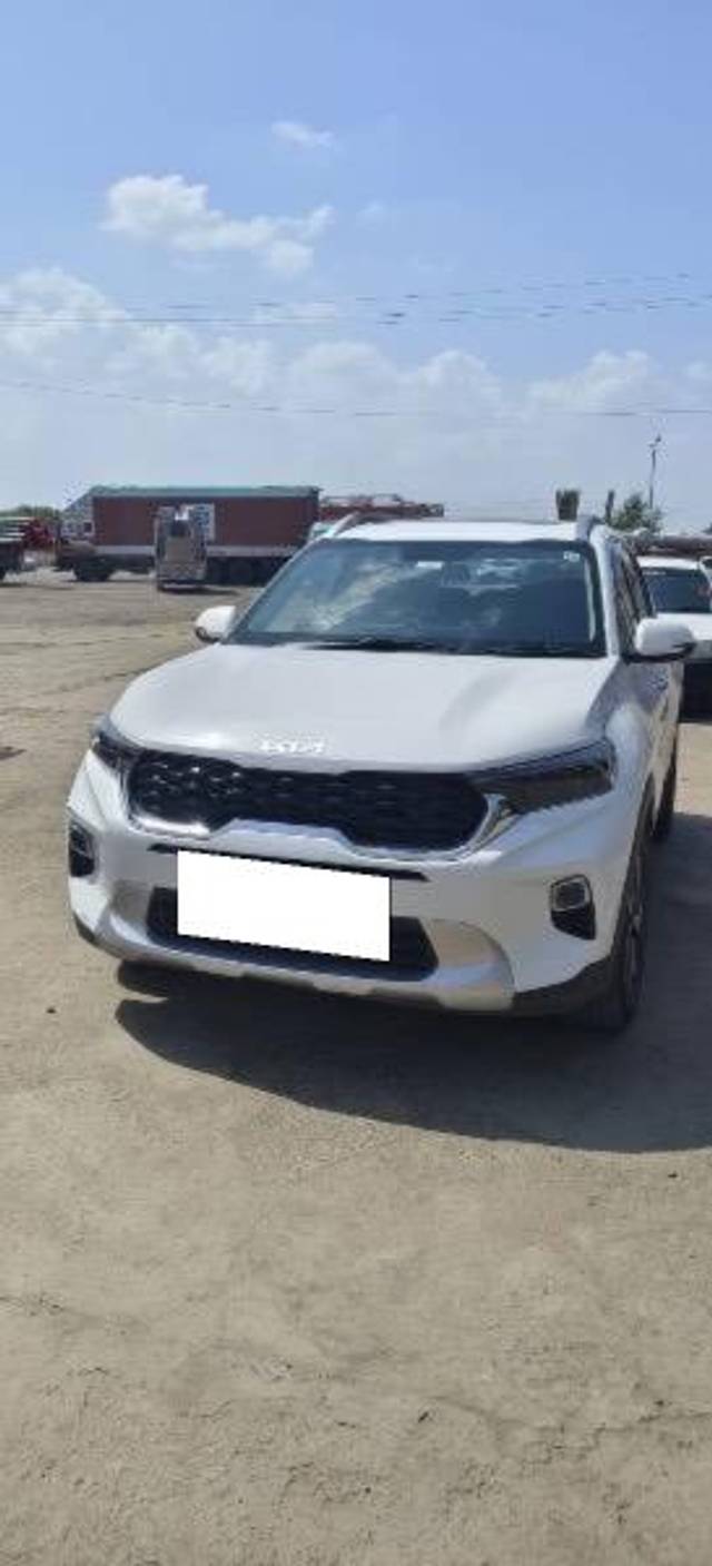 https://images10.gaadi.com/usedcar_image/4595771/original/processed_43d64fac-bf17-47e1-9f49-d9bccc6b32d4.jpeg?imwidth=6402