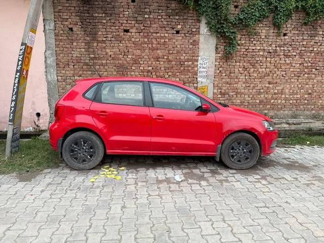 https://images10.gaadi.com/usedcar_image/4595819/original/processed_942eaa74-4d06-48e0-adf5-1b481332b60b.jpeg?imwidth=6402
