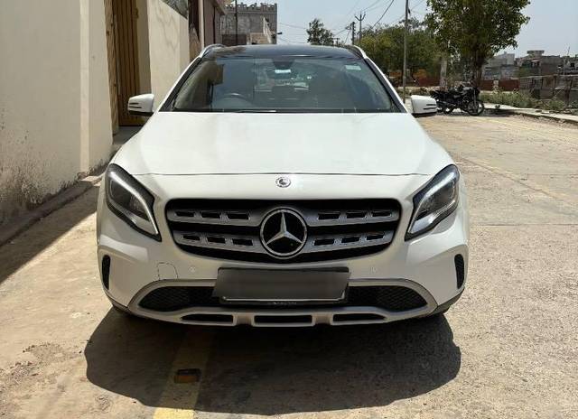 https://images10.gaadi.com/usedcar_image/4595828/original/processed_6f490e44-3e30-4a61-87d0-5718bd4cc965.jpeg?imwidth=6400