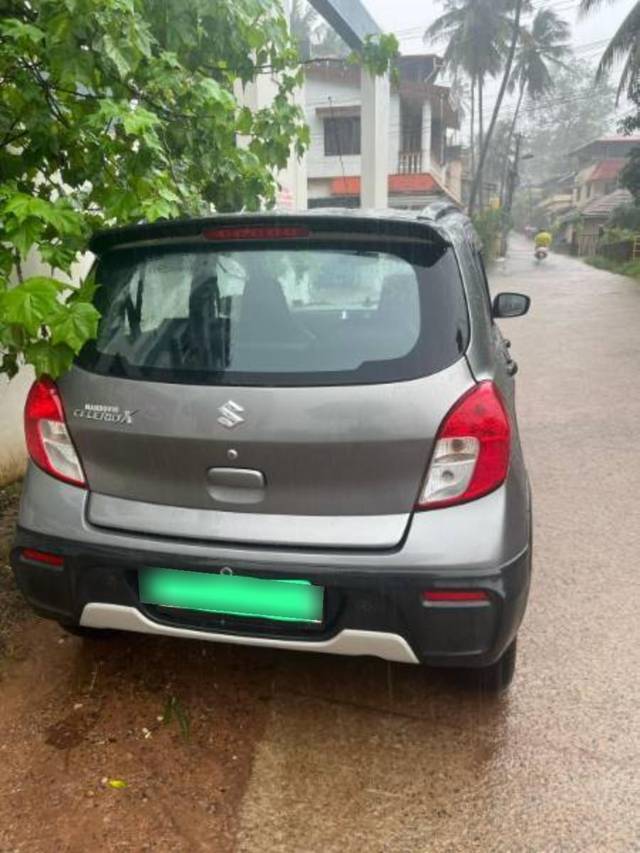 https://images10.gaadi.com/usedcar_image/4595867/original/processed_53929eef-473e-4f58-88e3-5467407feb02.jpg?imwidth=6401