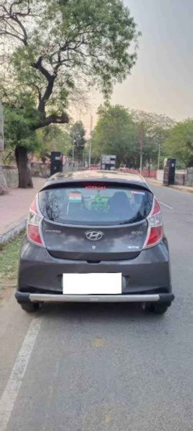 https://images10.gaadi.com/usedcar_image/4595869/original/processed_23747347-dc59-4684-910c-b00f6bc2fad9.jpg?imwidth=6401