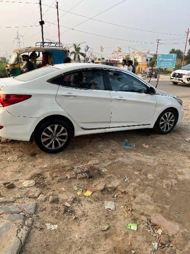 https://images10.gaadi.com/usedcar_image/4595920/original/processed_9b1a5b88-e736-4e68-a0ed-a08f344adb2c.jpeg?imwidth=6401