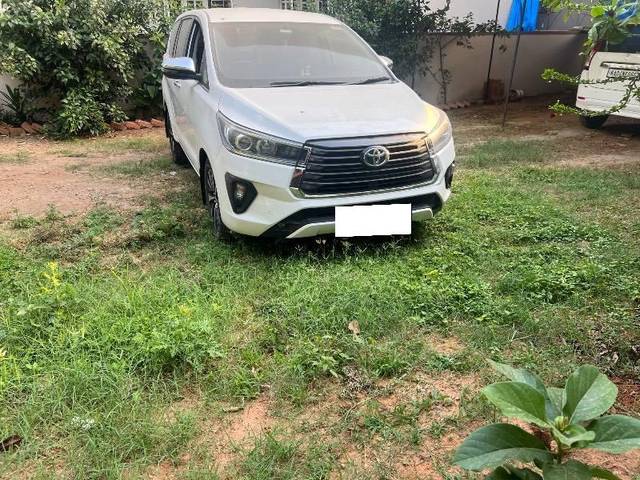 https://images10.gaadi.com/usedcar_image/4595924/original/processed_d8cec50b-c59b-418c-af61-2b05f3a0388f.jpeg?imwidth=6400