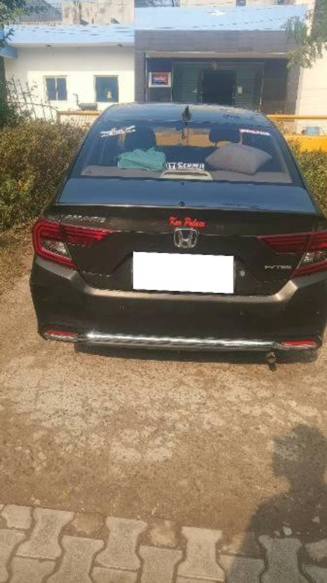 https://images10.gaadi.com/usedcar_image/4595933/original/processed_48b8f9a1-3c52-4012-90fb-282afea2b52c.jpg?imwidth=6401