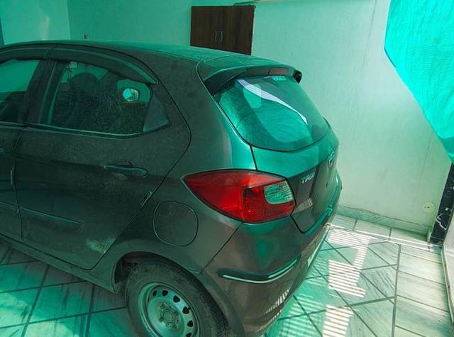 https://images10.gaadi.com/usedcar_image/4595934/original/processed_8ad0ac57-8f92-4575-94ab-ecdf17aca3bf.jpg?imwidth=6402