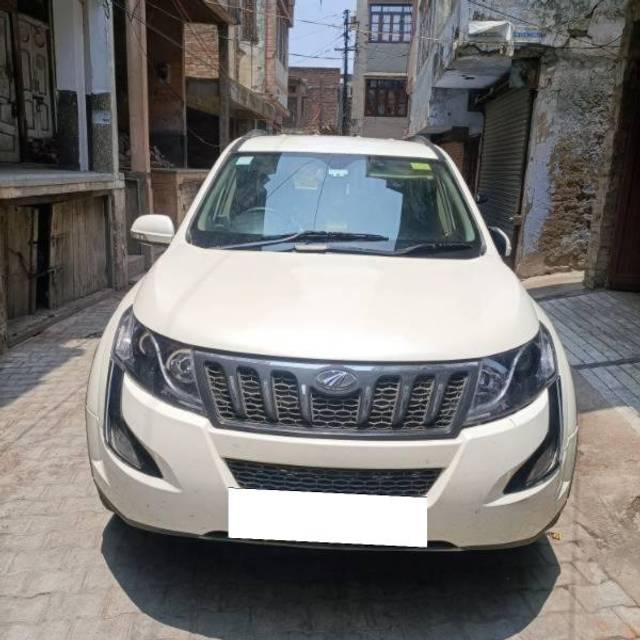 https://images10.gaadi.com/usedcar_image/4595938/original/processed_a40dacea-46cd-4f21-9167-1e02a7f4e701.jpg?imwidth=6400