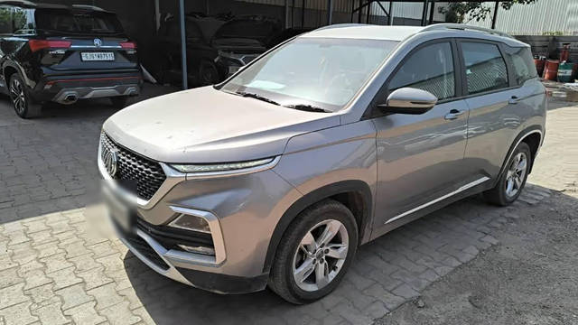 https://images10.gaadi.com/usedcar_image/4595941/original/25c48d47-9fea-447d-9a6b-d4f07914c93c.png?imwidth=6401