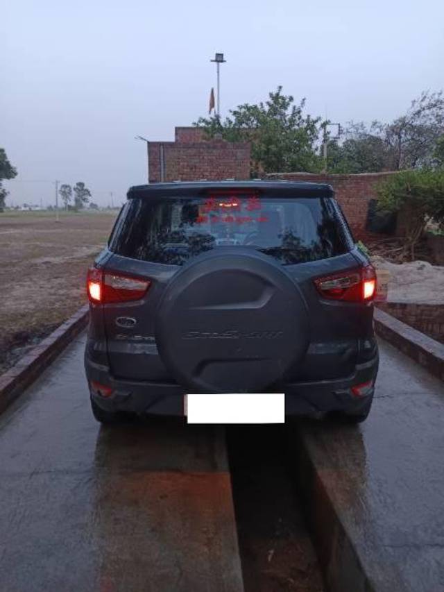 https://images10.gaadi.com/usedcar_image/4595945/original/processed_cbdaa6a5-ec8f-4d15-8605-0b3b7170fc4f.jpg?imwidth=6402