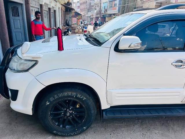 https://images10.gaadi.com/usedcar_image/4595988/original/processed_ef1c8a3b-5416-46a2-b4c2-b77ca43d93f8.jpeg?imwidth=6401