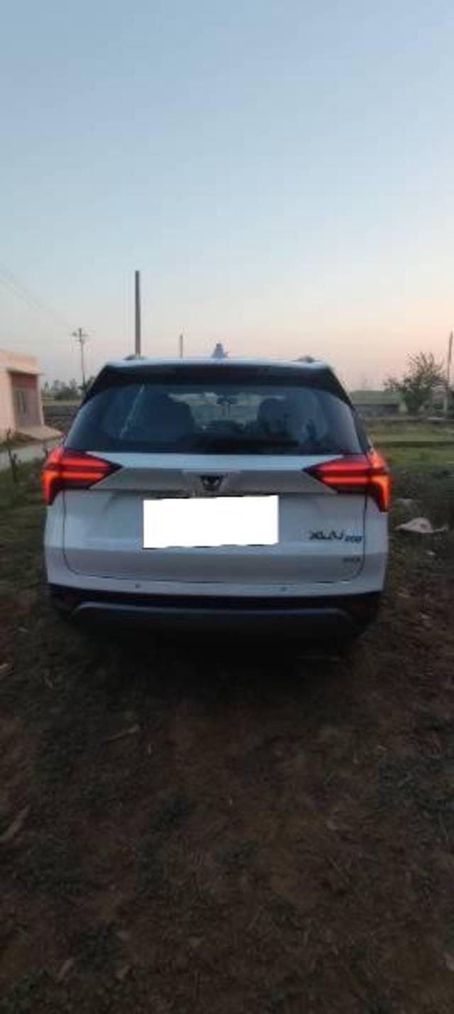 https://images10.gaadi.com/usedcar_image/4595991/original/processed_458d9949-1bed-4c9b-9ae0-74ed9ad7fe0a.jpg?imwidth=6401