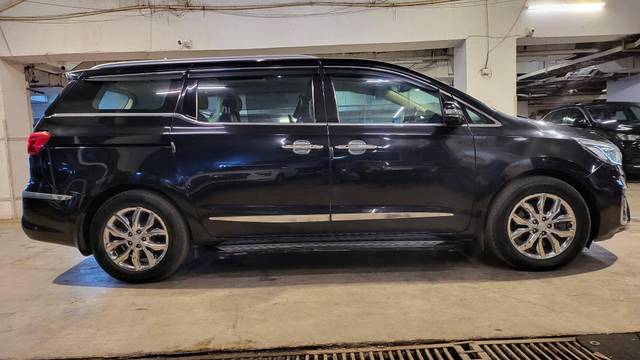 https://images10.gaadi.com/usedcar_image/4596064/original/processed_f33d115e-d642-450c-8ea7-fe24a189581d.jpg?imwidth=6401