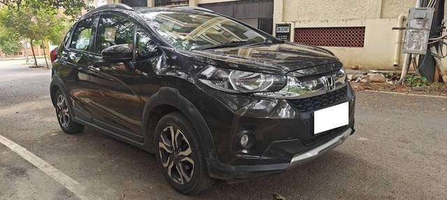 https://images10.gaadi.com/usedcar_image/4596073/original/processed_0e0c6631-0d72-48e8-9b5f-965327428b99.jpeg?imwidth=6400