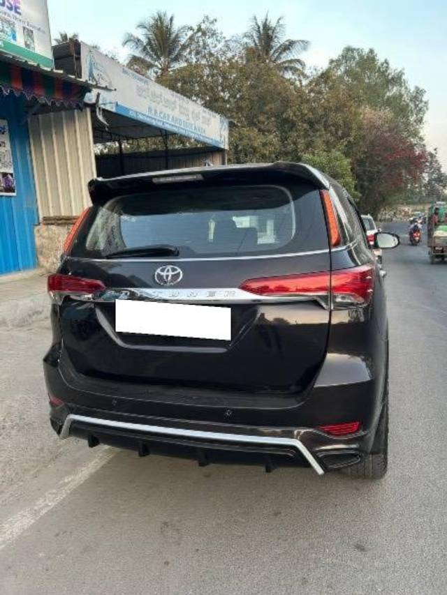 https://images10.gaadi.com/usedcar_image/4596075/original/processed_ea25c8fe-d1b9-4544-abbb-7d407e130b17.jpeg?imwidth=6401