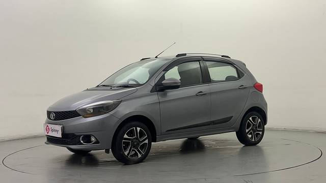 https://images10.gaadi.com/usedcar_image/4596189/original/4bdb05b3b122f151ef795e41698b88bb.JPG?imwidth=6400
