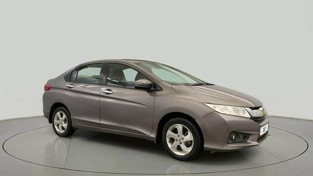 https://images10.gaadi.com/usedcar_image/4596207/original/0bcd100d459e7bf4ed943e93079e24e6.jpg?imwidth=6400