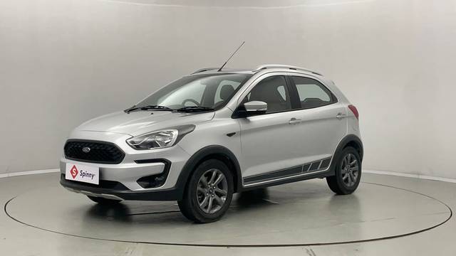 https://images10.gaadi.com/usedcar_image/4596209/original/28aa36dc52d70cd4e160b005a67b04c2.JPG?imwidth=6400
