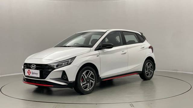 https://images10.gaadi.com/usedcar_image/4596210/original/a054ad2ecd32445e2aa0636508ff24e6.JPG?imwidth=6400