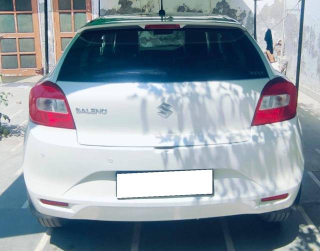 https://images10.gaadi.com/usedcar_image/4596247/original/processed_4897a3152ae4e8d628f145560ffc6467.jpg?imwidth=6402