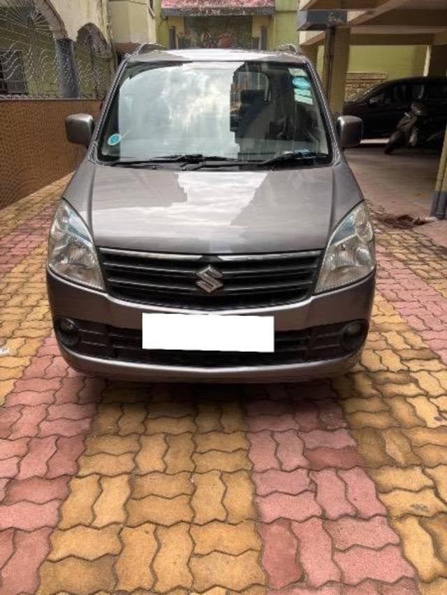 https://images10.gaadi.com/usedcar_image/4596351/original/processed_ce681a4c-8264-4033-a51b-6db541eb97d3.jpeg?imwidth=6400