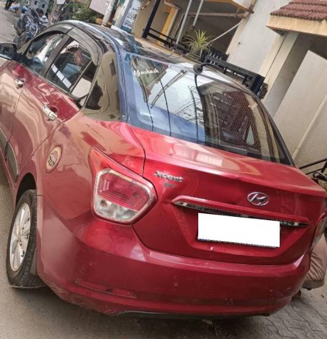 https://images10.gaadi.com/usedcar_image/4596354/original/processed_d27e28f2-dd90-4e7a-bb54-1ec87c79b122.jpg?imwidth=6401
