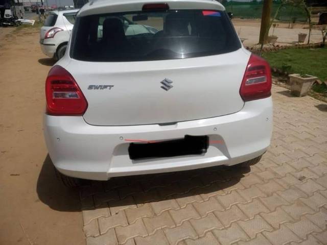 https://images10.gaadi.com/usedcar_image/4596375/original/processed_a09fe25c-374c-4bdf-a7ae-afa21a432eee.jpeg?imwidth=6401