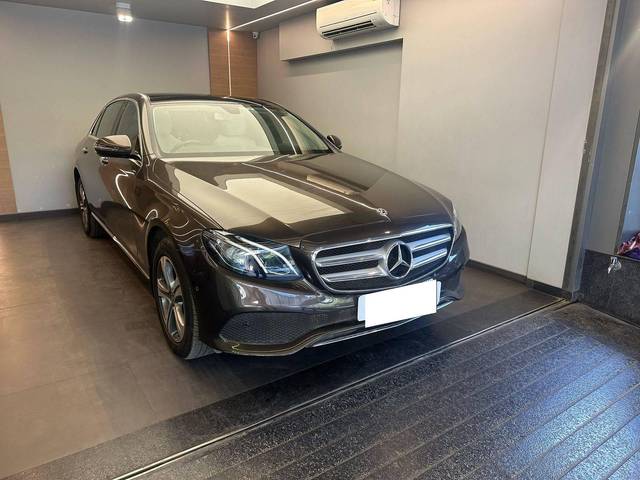 https://images10.gaadi.com/usedcar_image/4596381/original/processed_07fd2a4765d86bf02ab4cc4bad954abc.jpeg?imwidth=6401