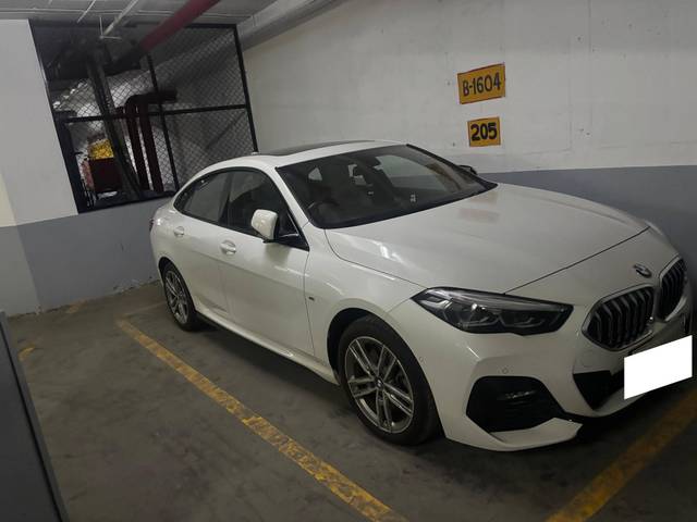 https://images10.gaadi.com/usedcar_image/4596383/original/processed_774827cd-1ba8-4e06-9e02-926889af2baf.jpg?imwidth=6400