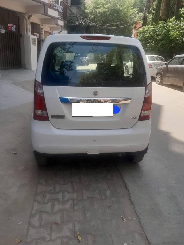 https://images10.gaadi.com/usedcar_image/4596407/original/processed_eecadfd841789a1561a206bc9cad2952.jpg?imwidth=6402