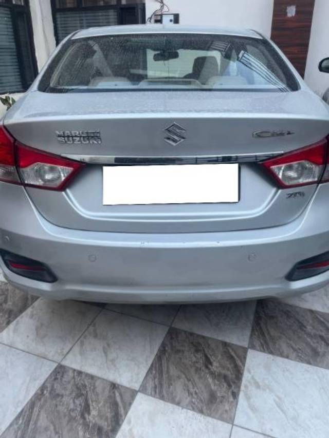 https://images10.gaadi.com/usedcar_image/4596415/original/processed_57be46ab-a9d4-4b4c-9feb-df2bb9687102.jpeg?imwidth=6401