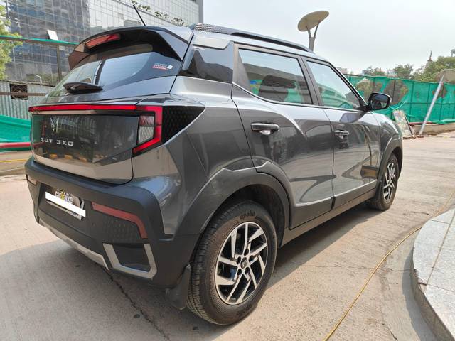 https://images10.gaadi.com/usedcar_image/4596459/original/processed_7a0dcdff5bfec099c22493c6201bca8f.jpg?imwidth=6402