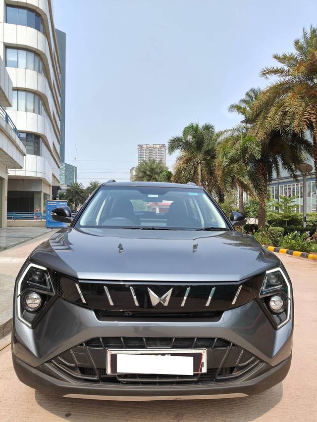 https://images10.gaadi.com/usedcar_image/4596459/original/processed_e37595662cf0a1b2297f2f6e49e0f9f3.jpg?imwidth=6400