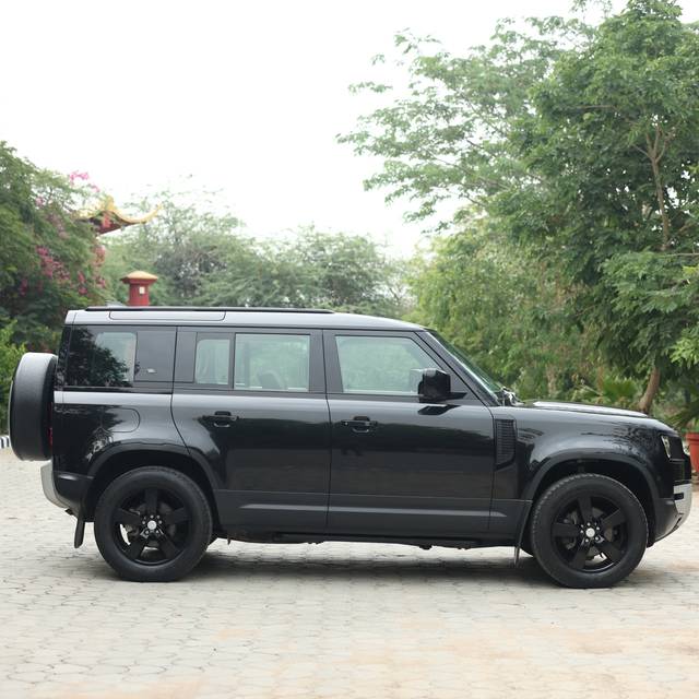 https://images10.gaadi.com/usedcar_image/4596461/original/a7381ee9-3465-4c59-8335-0a57c1490ffe.jpg?imwidth=6401
