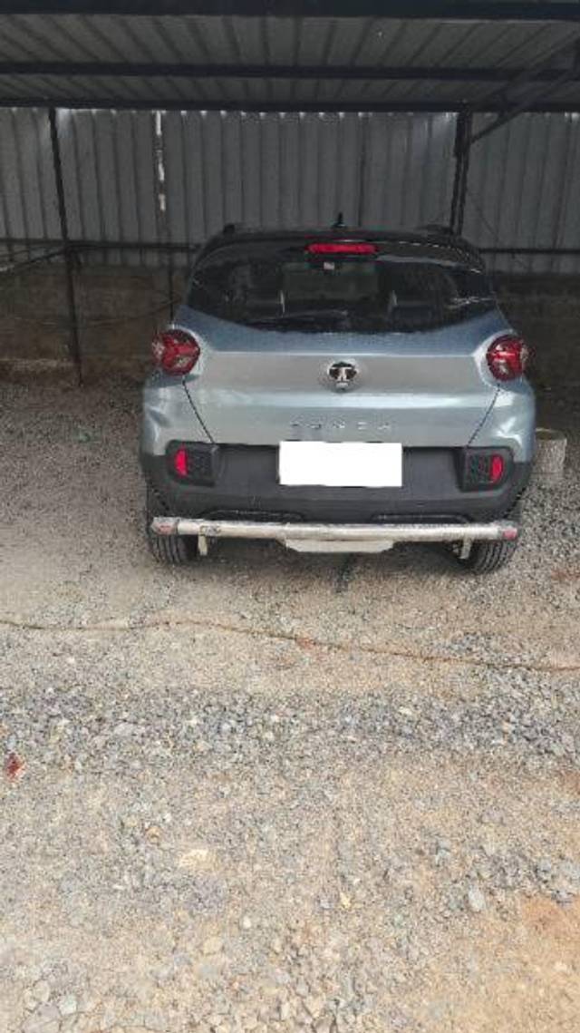 https://images10.gaadi.com/usedcar_image/4596462/original/processed_d27985ca-e808-4548-bb8e-d944db4f9238.jpg?imwidth=6401